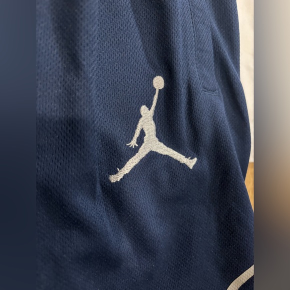 NIKE JORDAN GEORGETOWN HOYAS DRI-FIT BASKETBALL BUNDLE - Picture 3 of 7